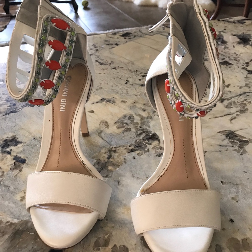 Gianni Bini stiletto sandals